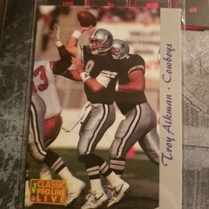 Troy aikman #51 1993 classic pro line live footbal